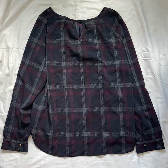 Plaid Long Sleeve Blouse - Picture 2 of 2